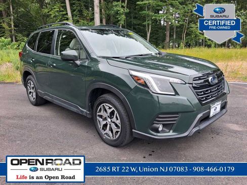 Used 2024 Subaru Forester Premium AWD/4WD image 1