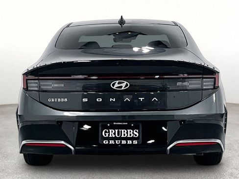 Used 2026 Hyundai Sonata SEL FWD image 4