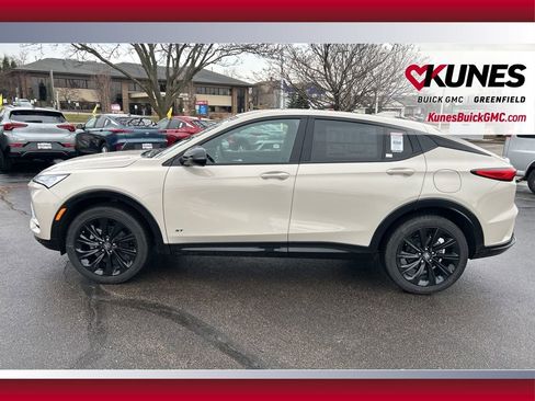 New 2026 Buick Envista Sport Touring w/ Studio Series image 10