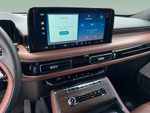 New 2025 Lincoln Aviator Reserve w/ Luxury Package RWD image 15