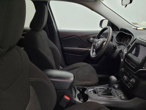 Used 2020 Jeep Cherokee Latitude image 21