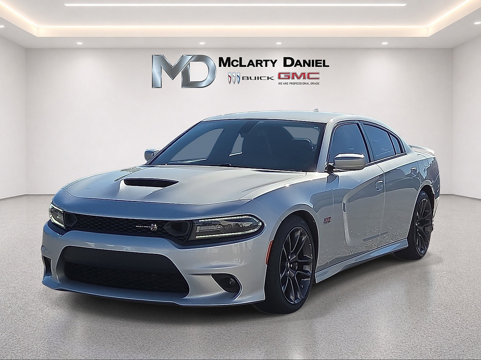 Used 2020 Dodge Charger Scat Pack w/ Plus Group RWD image 3