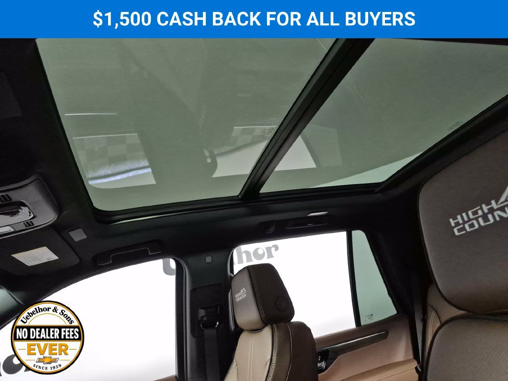 New 2026 Chevrolet Tahoe High Country w/ Sun And Tow Package AWD/4WD image 23