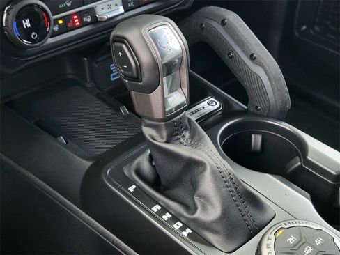 New 2025 Ford Bronco Badlands image 26