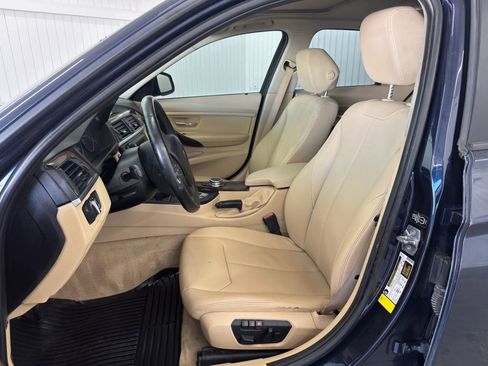 Used 2015 BMW 320i 320i Sedan 4D image 9