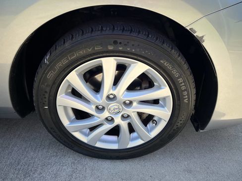 Used 2012 MAZDA MAZDA3 i Touring image 25