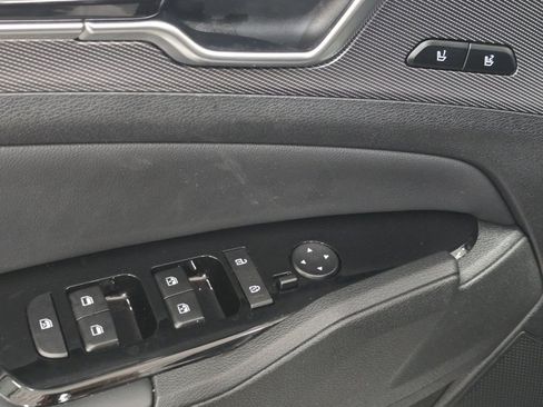 Used 2024 Kia Sportage SX image 27