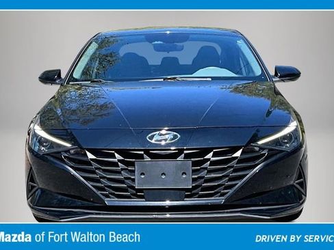 Used 2021 Hyundai Elantra SEL w/ Convenience Package image 3