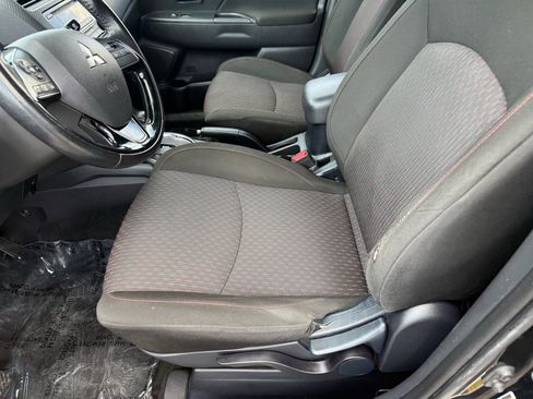 Used 2017 Mitsubishi Outlander Sport LE image 10