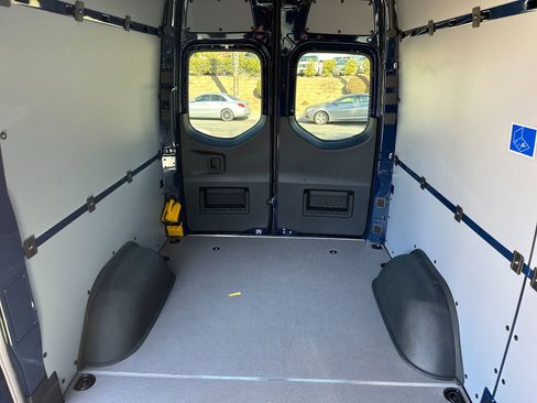 New 2025 Mercedes-Benz Sprinter 2500 image 15