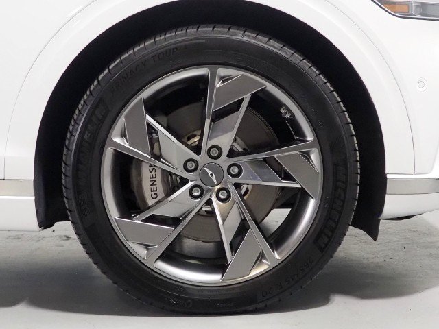 Used 2025 Genesis Electrified GV70 AWD Advance image 56