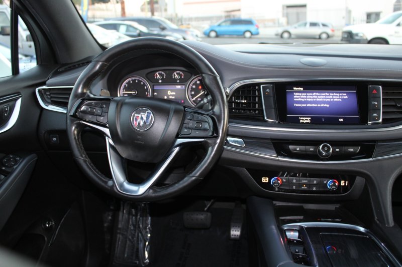 Used 2022 Buick Enclave Essence FWD image 12