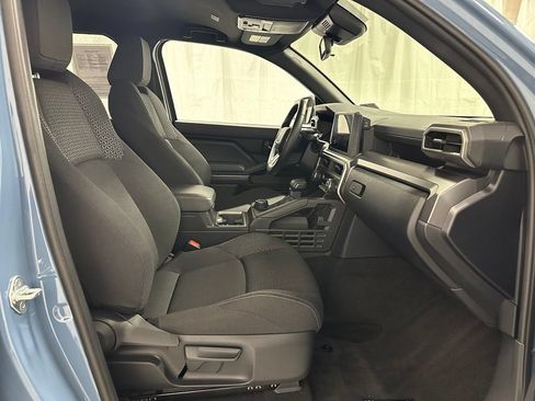 Used 2025 Toyota 4Runner SR5 AWD/4WD image 60