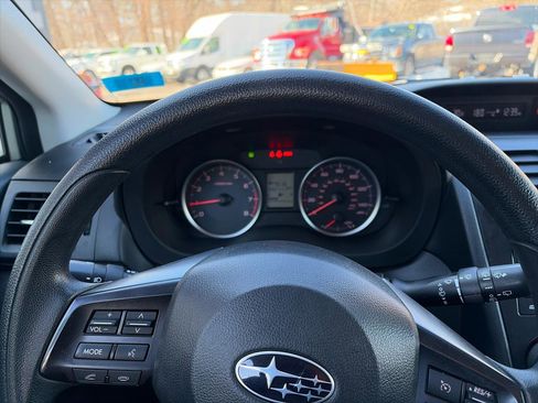 Used 2013 Subaru Crosstrek 2.0i Premium image 12