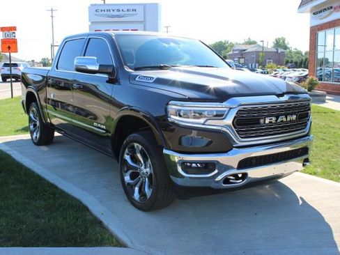 Used 2023 RAM 1500 Limited AWD/4WD image 3