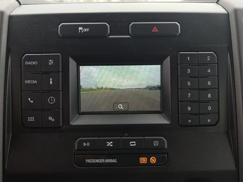 Used 2021 Ford F250 XL w/ Power Equipment Group image 28