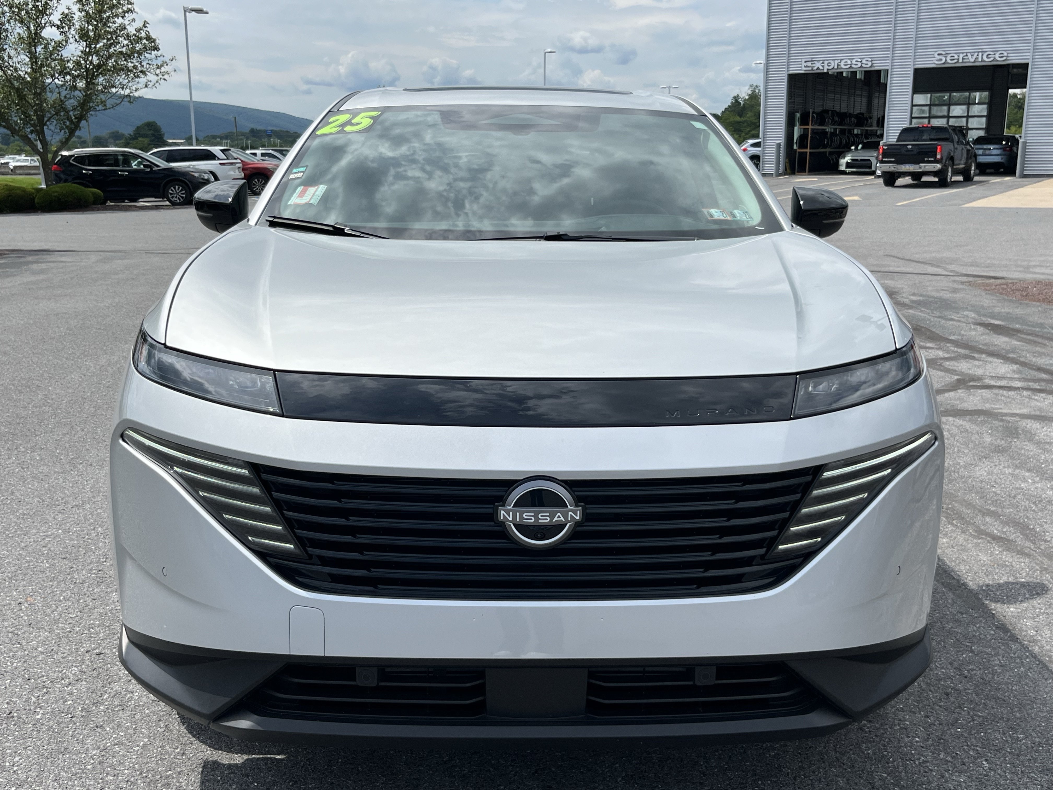 Used 2025 Nissan Murano SL AWD/4WD image 12