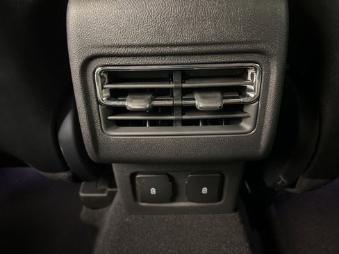 Used 2026 Lincoln Corsair Reserve image 33