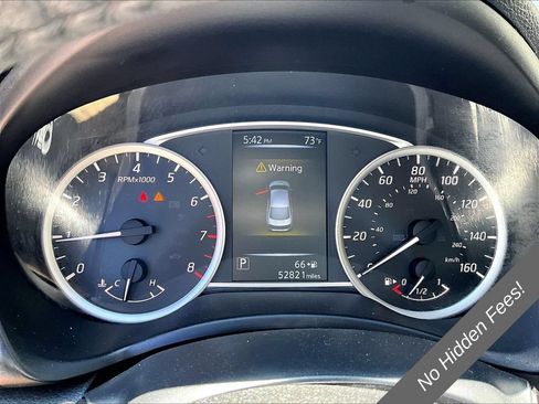 Used 2017 Nissan Sentra SR w/ SR Midnight Edition FWD image 12