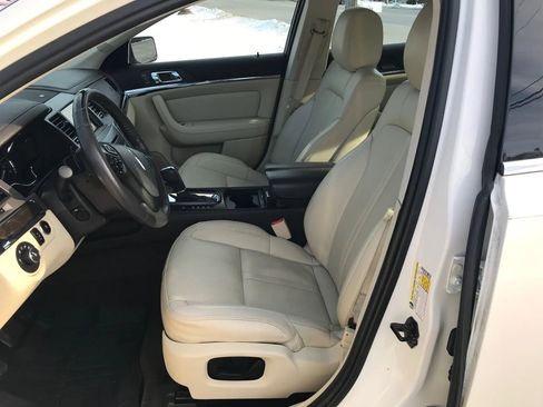 Used 2013 Lincoln MKS Sedan 4D image 2