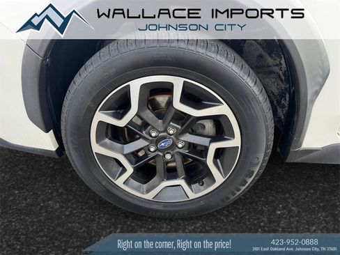 Used 2017 Subaru Crosstrek 2.0i Limited image 9