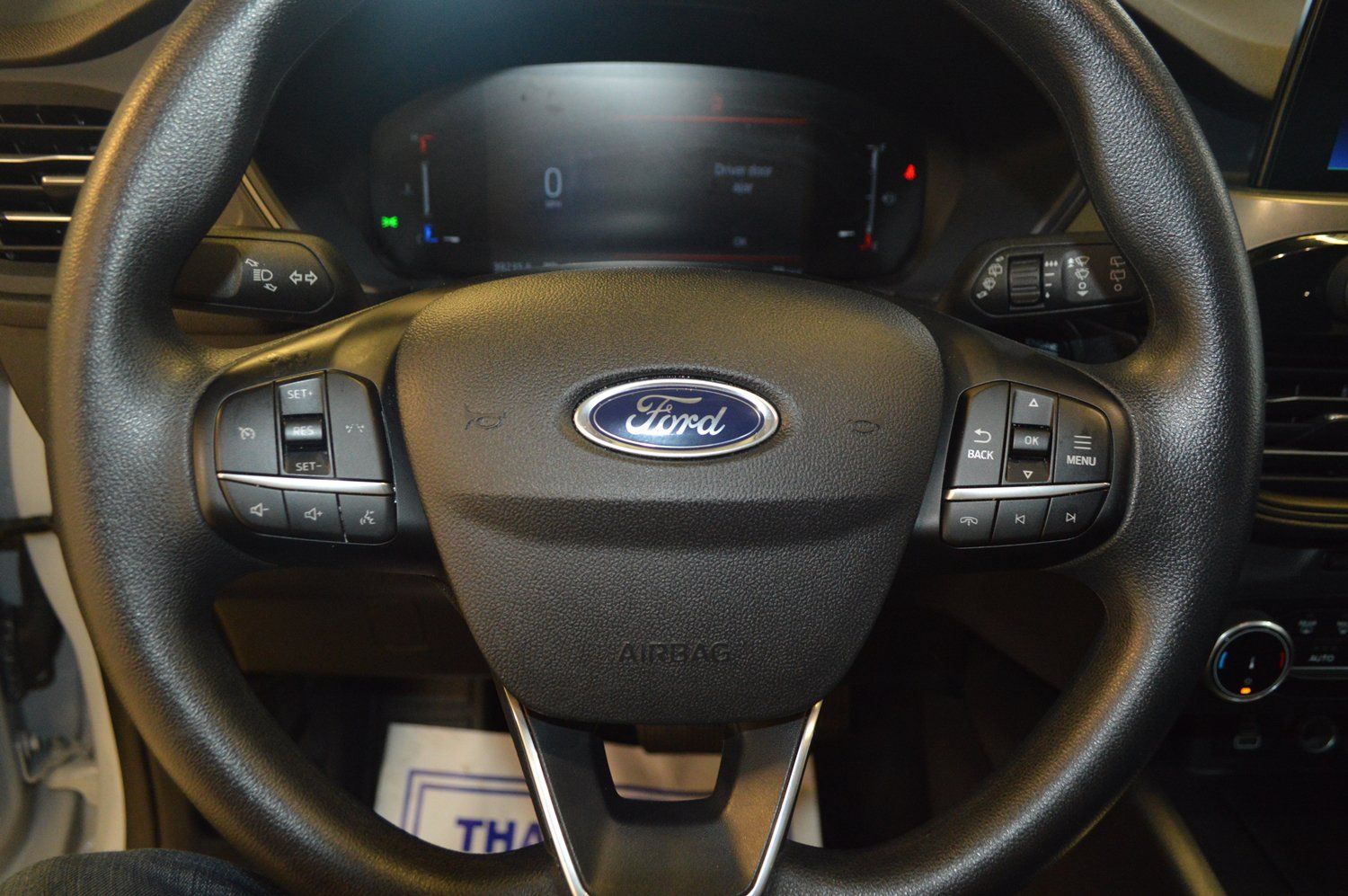 Used 2025 Ford Escape Active AWD/4WD image 18