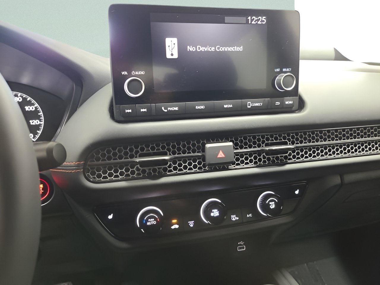 Certified 2024 Honda HR-V Sport image 28