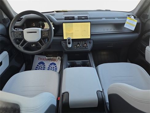 New 2026 Land Rover Defender 110 OCTA image 9
