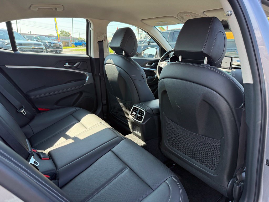 Used 2026 Genesis G70 2.5T AWD/4WD image 17