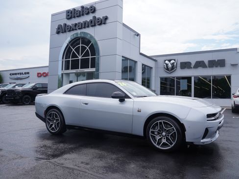 Used 2026 Dodge Charger Scat Pack AWD/4WD image 1