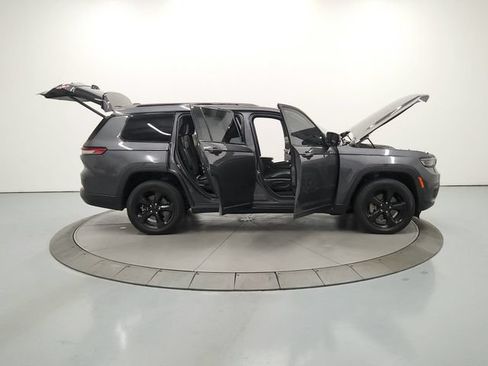 Used 2021 Jeep Grand Cherokee L Laredo AWD/4WD image 17