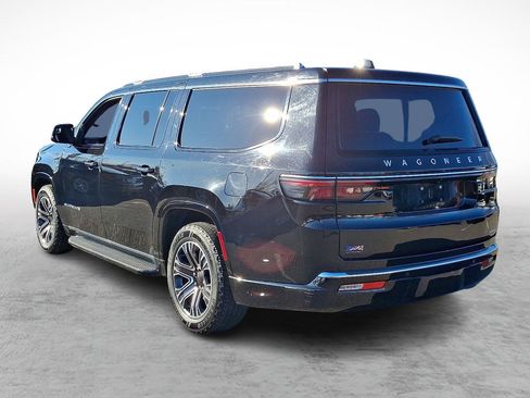 Certified 2024 Jeep Wagoneer L Series II w/ Flexible Seating Group image 3