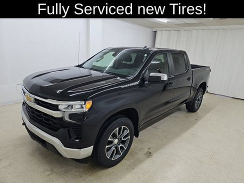Used 2023 Chevrolet Silverado 1500 LT AWD/4WD image 28