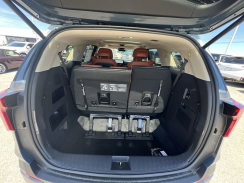 New 2026 Kia Carnival SX Prestige FWD image 25