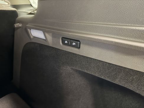 Used 2022 Lincoln Corsair Reserve w/ Equipment Group 201A image 28