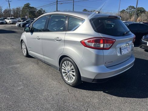Used 2017 Ford C-MAX SE image 3