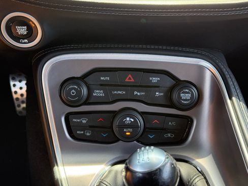 Used 2022 Dodge Challenger R/T Scat Pack RWD image 18