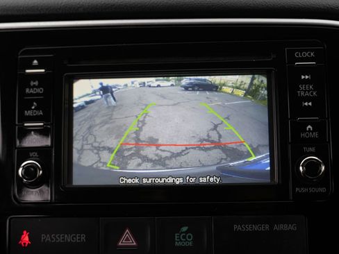 Used 2016 Mitsubishi Outlander SE AWD/4WD image 50