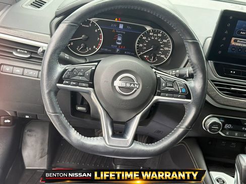 Used 2023 Nissan Altima 2.5 SL AWD/4WD image 15