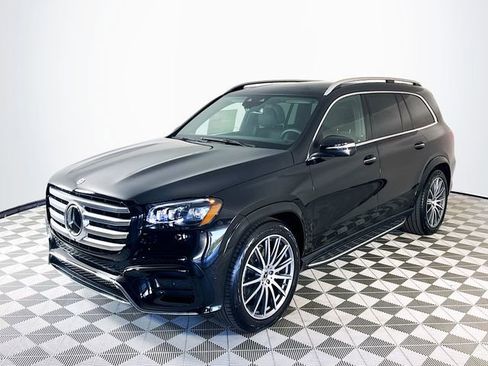 New 2026 Mercedes-Benz GLS 580 4MATIC image 3