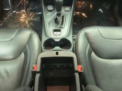 Used 2021 Jeep Cherokee Latitude Lux w/ Comfort/Convenience Group image 22