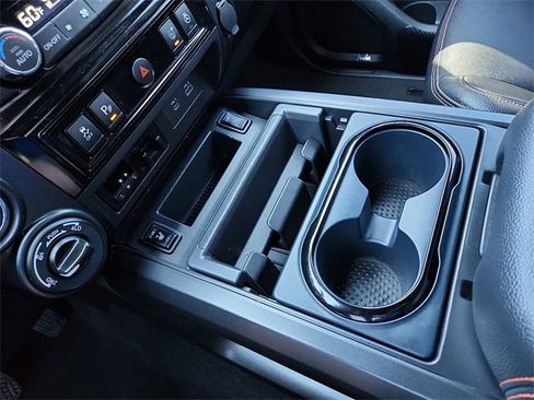 Used 2024 Nissan Titan PRO-4X w/ Pro-4x Convenience Package image 25