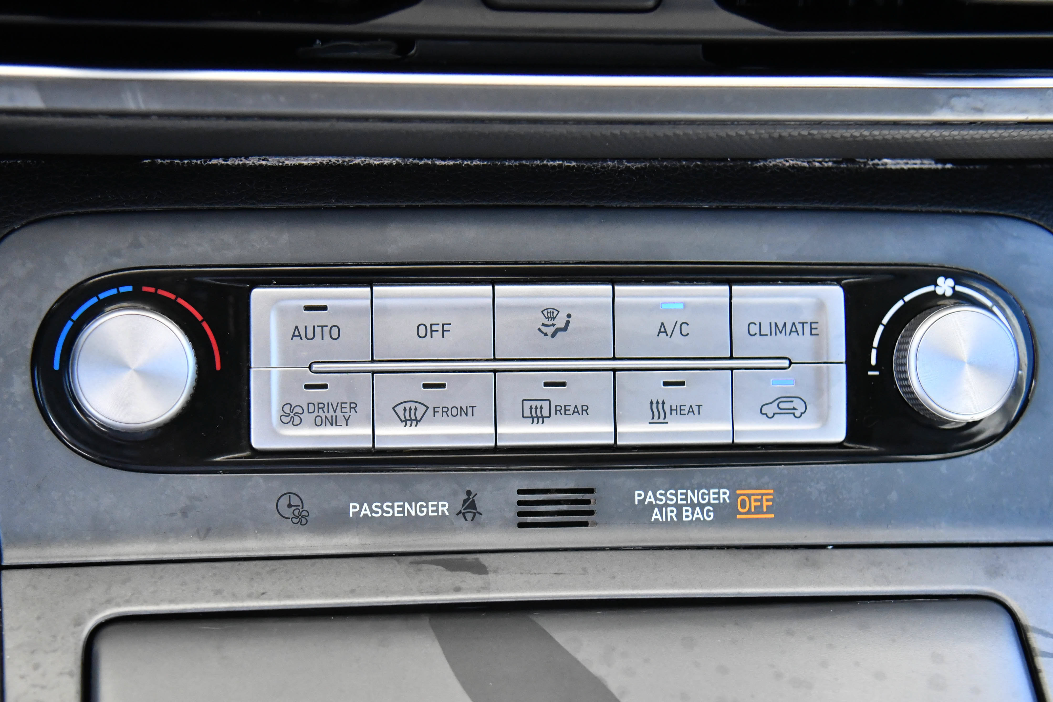 Used 2023 Hyundai Kona SEL w/ Cargo Package FWD image 26