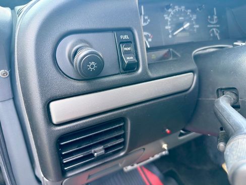 Used 1993 Ford F150 XL image 50