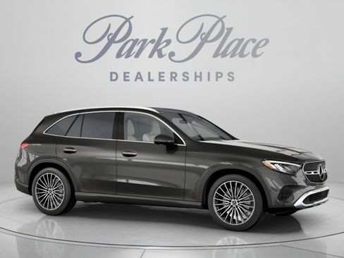 Used 2026 Mercedes-Benz GLC 300 4MATIC image 39