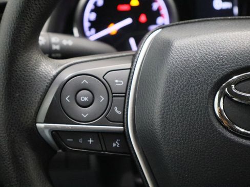 Used 2022 Toyota Camry LE image 21