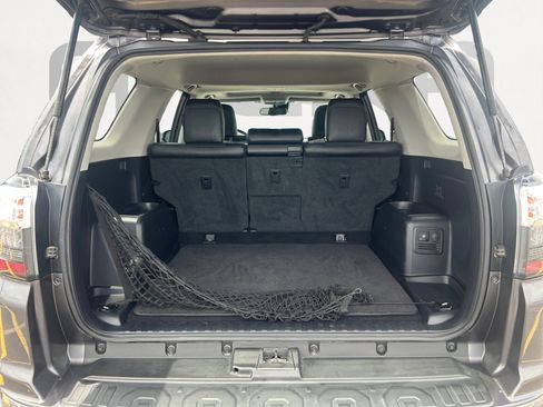 Used 2020 Toyota 4Runner Limited AWD/4WD image 12