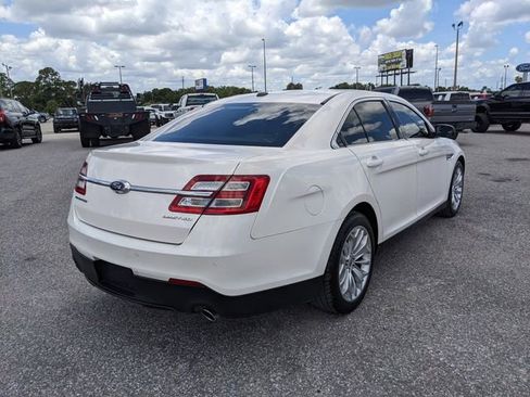 Used 2018 Ford Taurus Limited FWD image 4