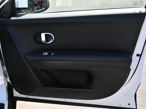 Used 2024 Hyundai Ioniq 5 SE RWD image 45