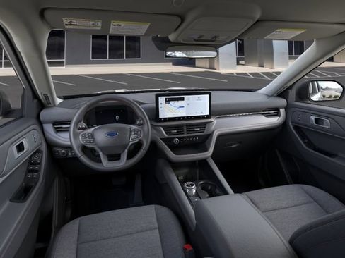 New 2026 Ford Explorer Active RWD image 9